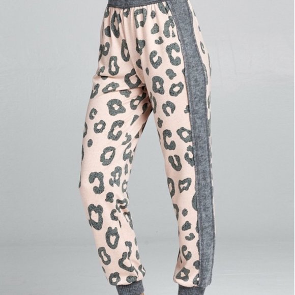 Pants - Comfy Leopard print jogger pants pink blush